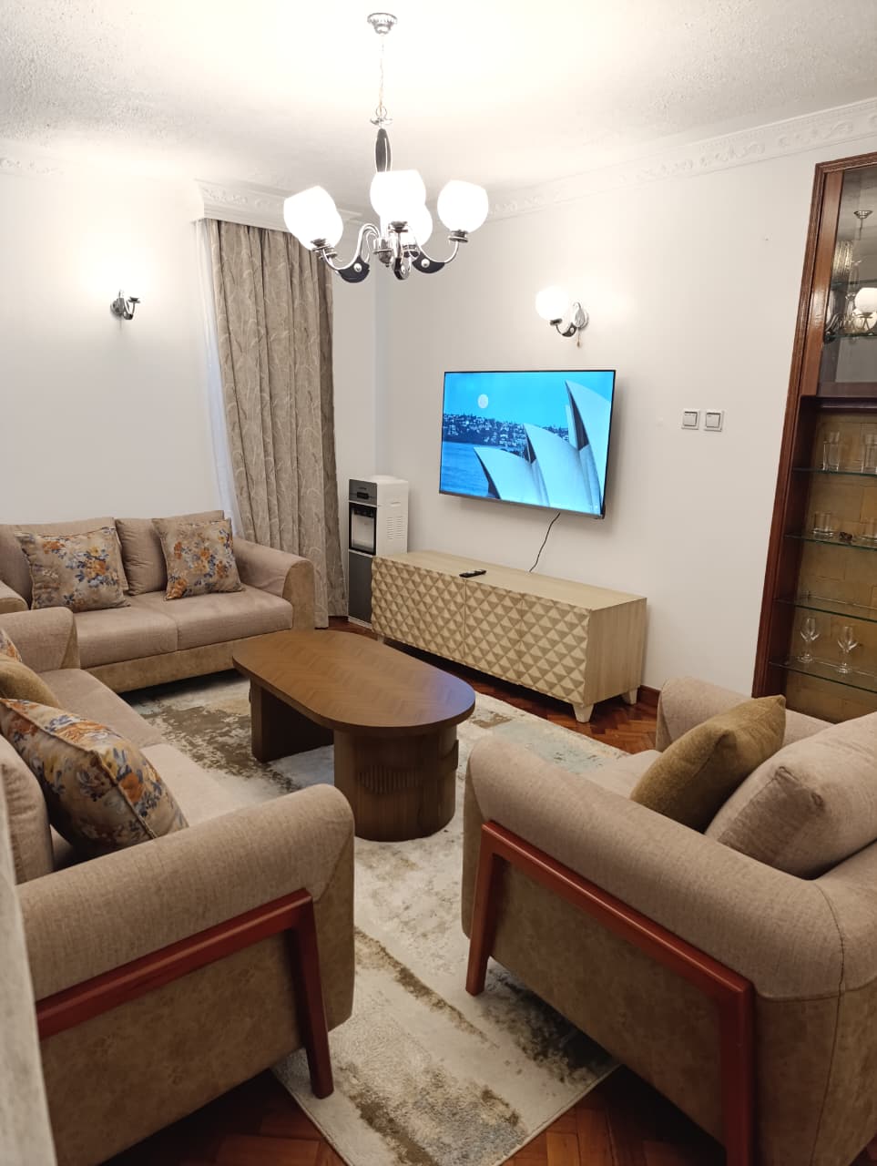 Meltonia Luxury Suites by Extended Stays 2