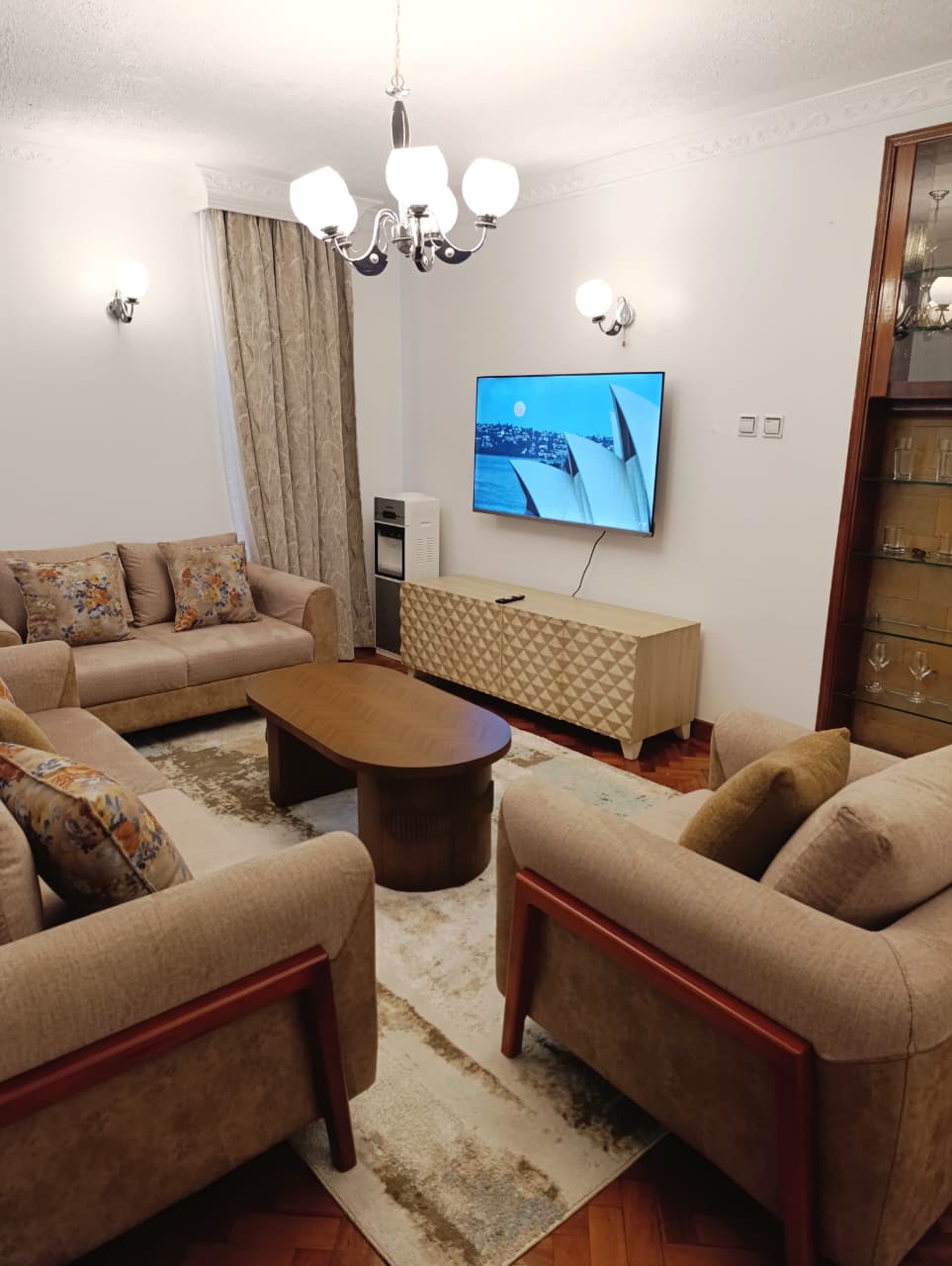 Meltonia Luxury Suites by Extended Stays 3